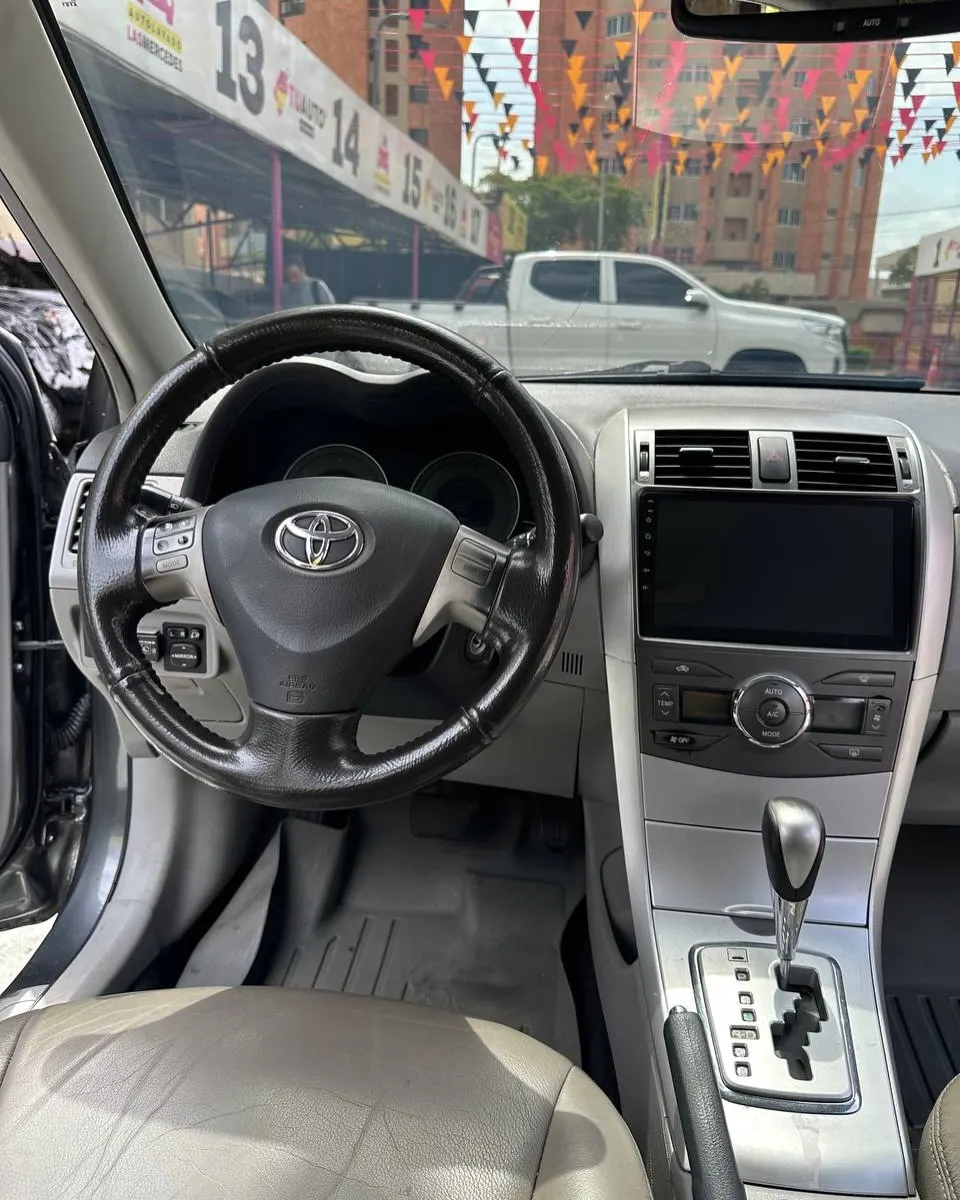Toyota Corolla GLi 2014 — foto 2