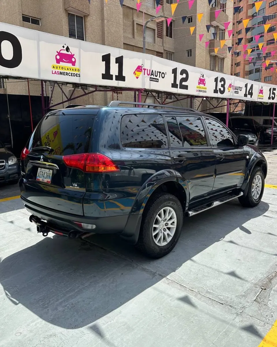 Mitsubishi Montero GLX 2014 — foto 6