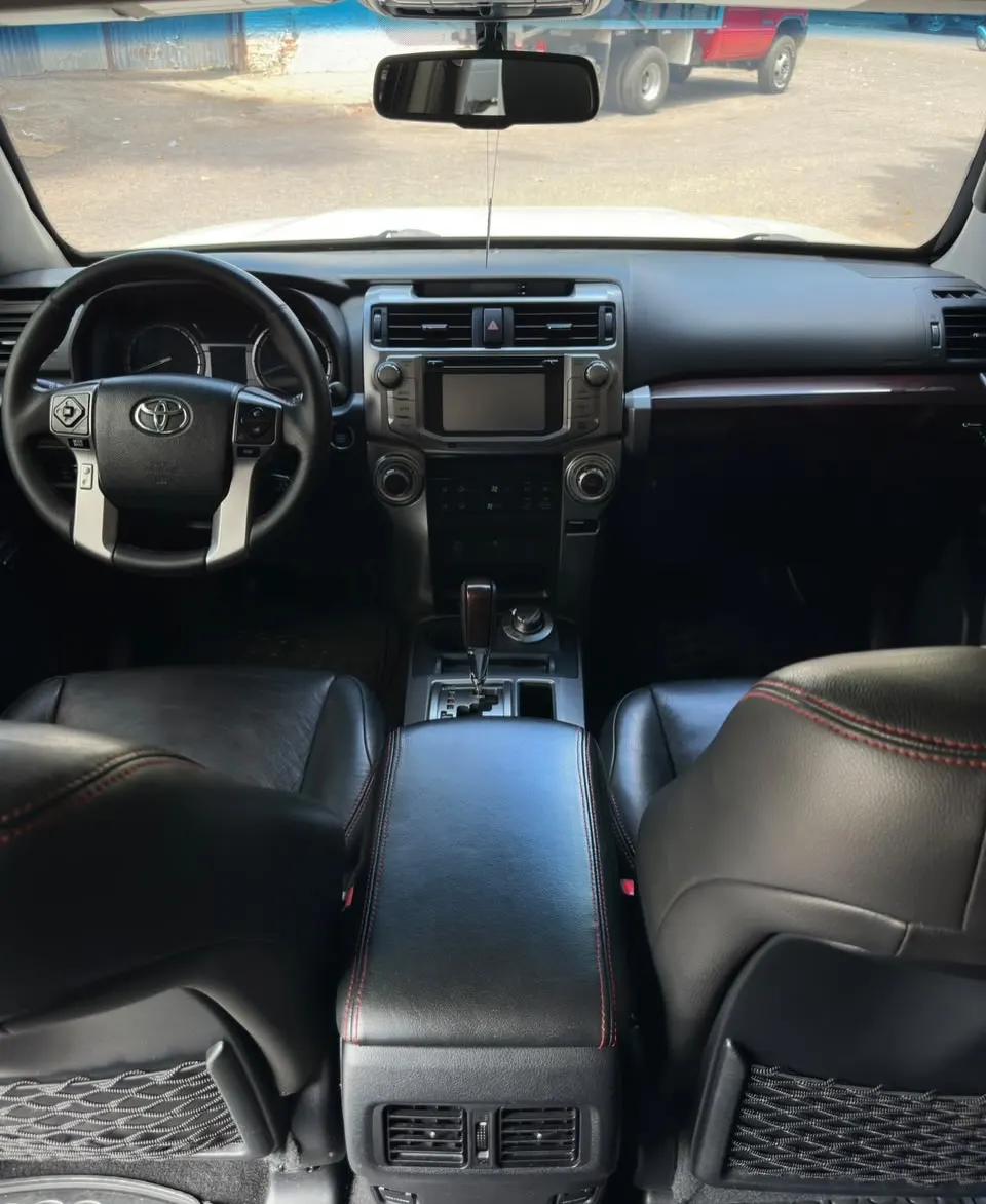 Toyota 4Runner Limited 2016 — foto 5