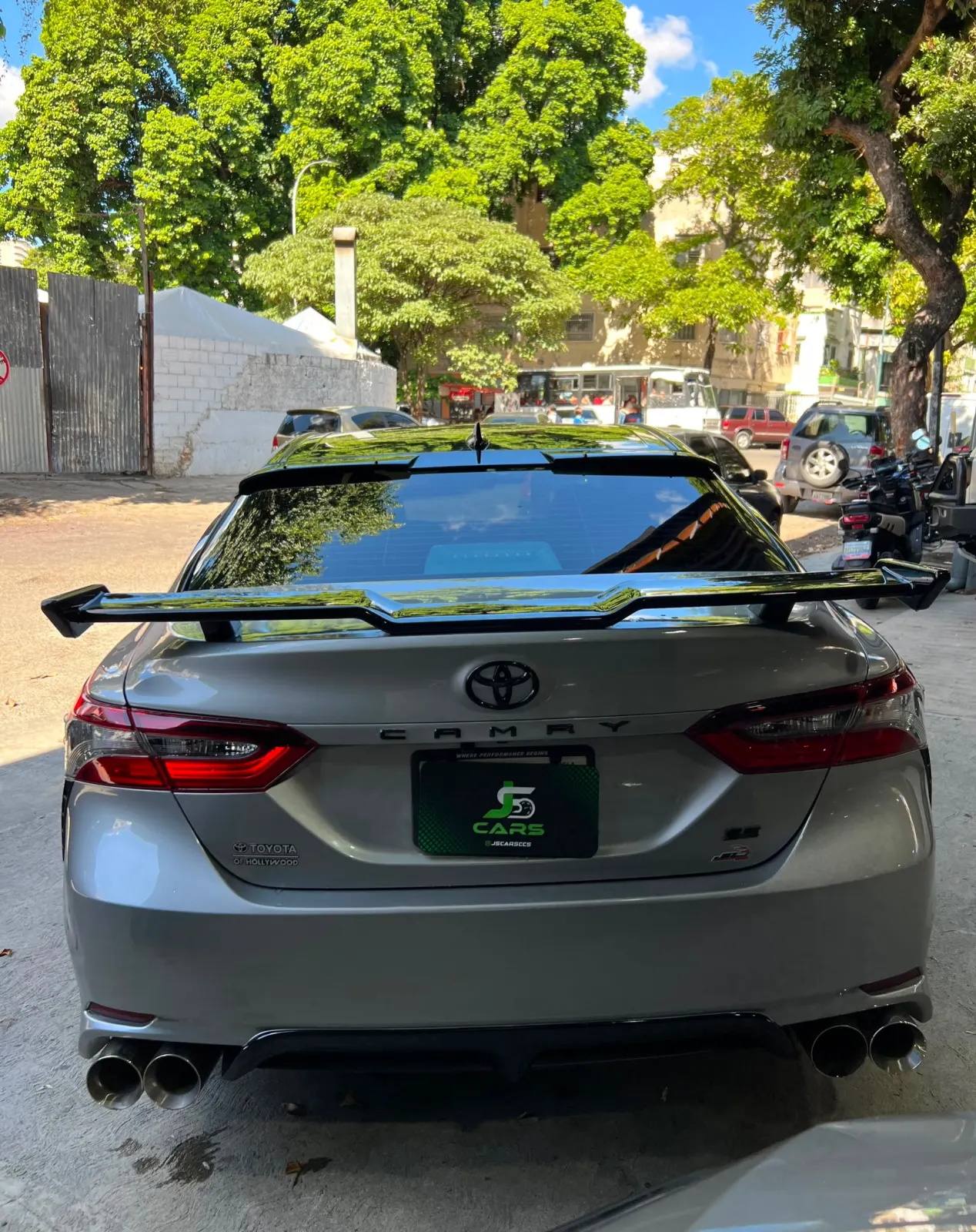Toyota Camry SE 2021 — foto 6