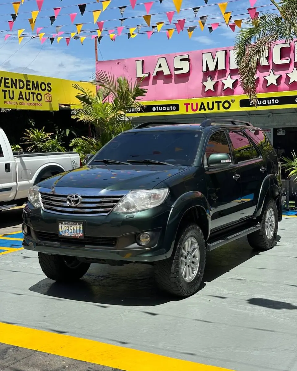Toyota Fortuner Blindada 2014 — foto 1