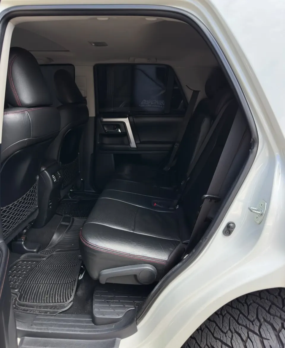 Toyota 4Runner Limited 2016 — foto 4