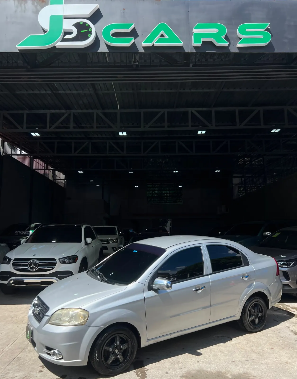 Chevrolet Aveo 2011 — foto 1