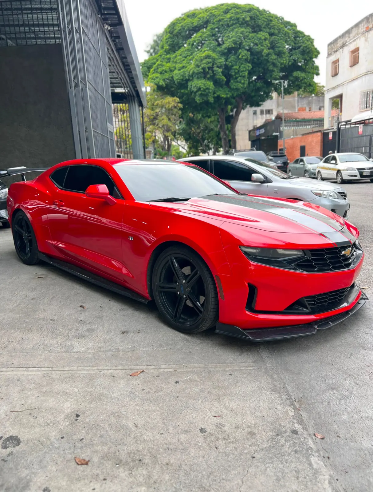 Chevrolet Camaro 2021 — foto 8