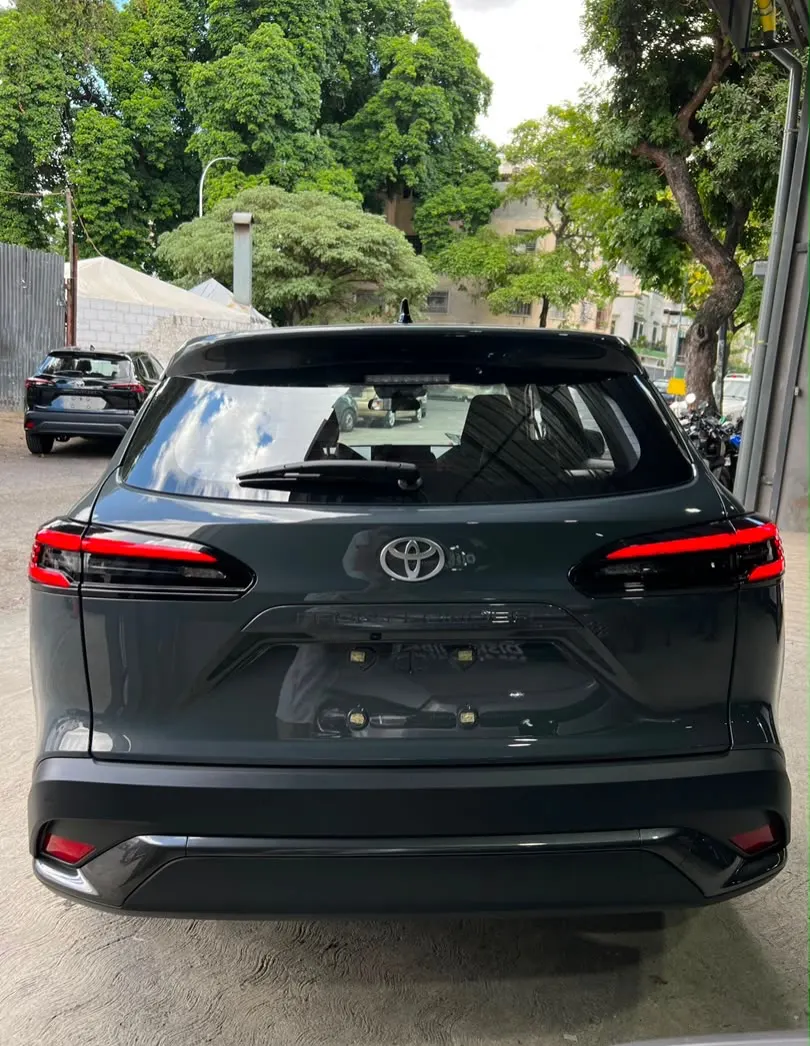 Toyota Frontlander Luxury Plus 2026 — foto 8