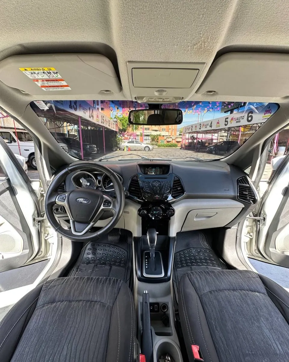 Ford EcoSport 2015 — foto 9
